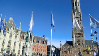 旧市街の中心の観光スポット