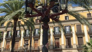 ガウディの街灯