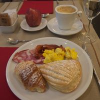 スイーツ中心の朝食