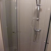 シャワーはホースタイプ