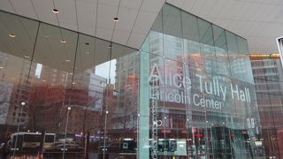 アリス テュリー ホール