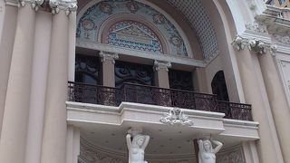 夜のライトアップも綺麗