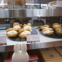 シュークリームもあります。