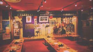 踊れる楽しい沖縄料理店