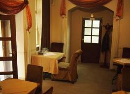 アパートメンツ アルマンディーネ 写真