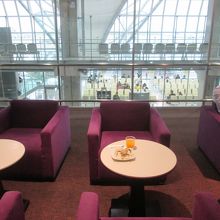 ロイヤルシルクラウンジ (スワンナプーム空港内)