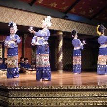 ステージ前のテーブルでした