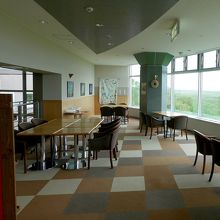 展望室になっているカフェ