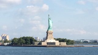 自由の女神を無料で見学