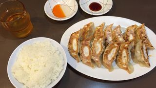 JR駅前すぐの便意な餃店