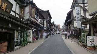 うなぎ屋、煎餅屋が多い通り