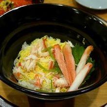 かにちらし丼1500円
