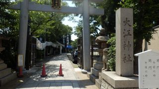 かっては、四天王寺の鎮守社てもあった古社