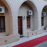 岩を削った風の外観