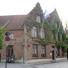 Hotel de Castillion