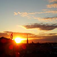 ネヴァ川方向に沈む夕日