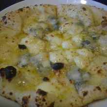 とても美味しかったクアトロふぉるまっじ　これからはこれ一択