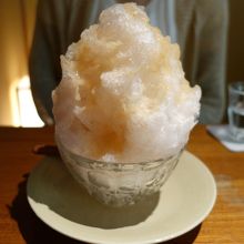 桃のカキ氷