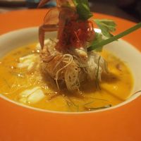 プーケットの地元料理・カニのカレー＆ビーフン麺。