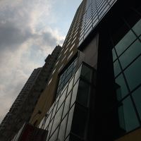 下から見上げた写真。高いです。