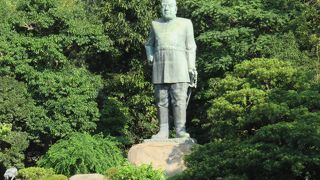 陸軍大将の制服姿で・・・