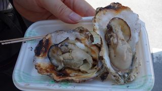 広島ヤマダの焼き牡蠣