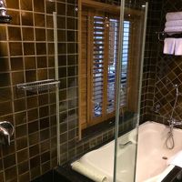 バスタブとシャワールームが分かれており便利でした。