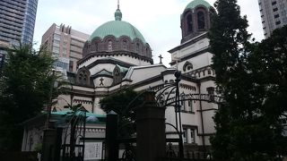 ドーム型の教会