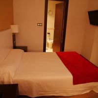 客室は綺麗ですが、狭い。