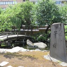 神社にある庭園