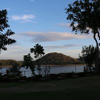 早朝のGiritale Wewa