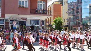 カザンラクのバラ祭り