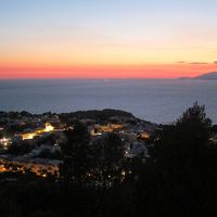 朝も夕も絶景です。一泊どうぞ