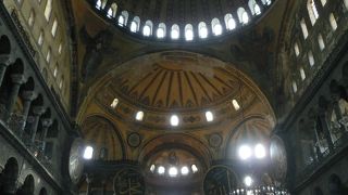 見落としがちなヴェネチア提督の墓