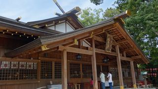 道開きの神様、芸能人の信仰も厚いみたいです