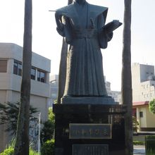 小松帯刀像