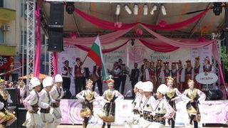 フオークロアショー