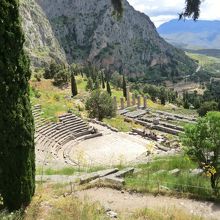 神殿、劇場を見渡します