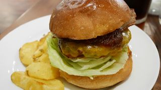 少し甘めのベーコンチーズバーガー＠六本木