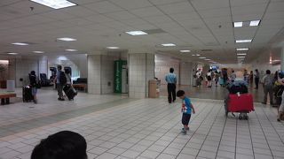 化粧品の免税店がGOOD！