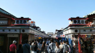 多くのお店と多くの人