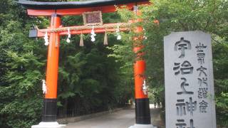 宇治上神社本殿 拝殿