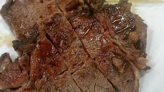 2階の食堂で調理してもらいます