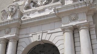 オーディオガイドで回れます