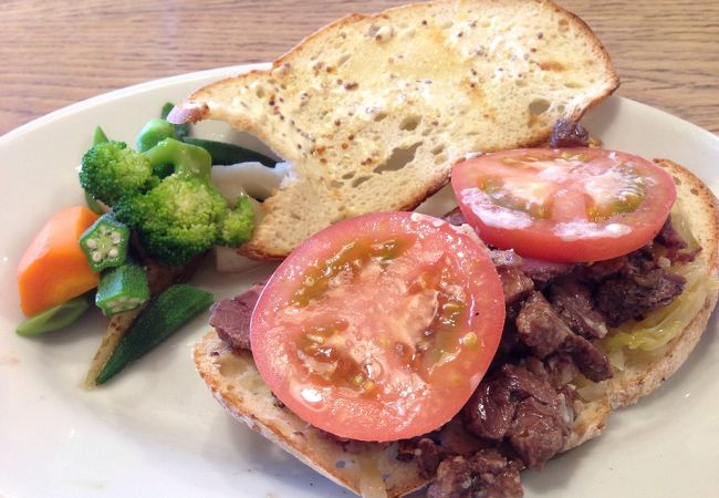 カジュアルなビストロ