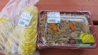 とうもろこしが有名です。