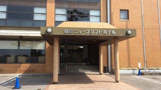 岡崎城が同じ高さに見える ホテルレストラン