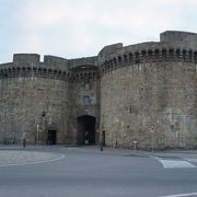 【サン・マロ】 旧市街を囲む城壁は上がって、歩いてみたい！