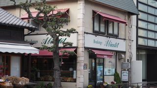 材料にこだわったパン屋さんです