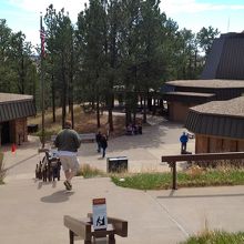 チケット売り場はこの先です